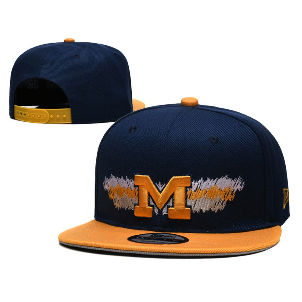 michigan_wolverines_snapback_hat_5yo5qgoc7o0o